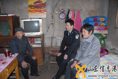 群眾路線“走”出來(lái)_副本.jpg